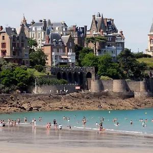Proche St-malo, Plages, Appart 50m2 Avec Jardin Dinard
